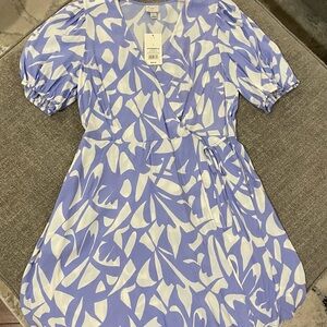 Target White and Purple Mini Dress with Puff Sleeves and V-Neck